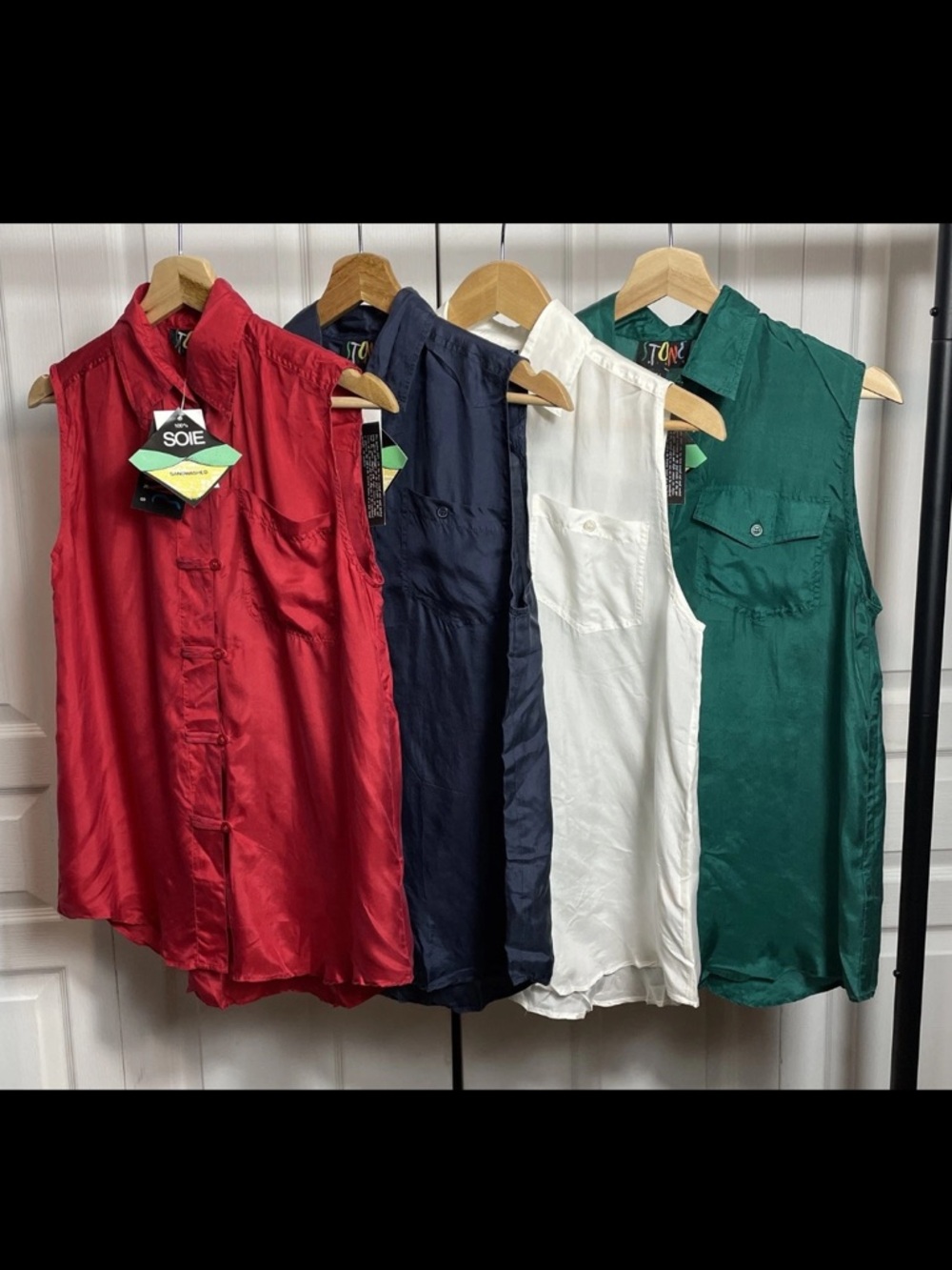 100% SILK 90s Sleeveless Button Down Tops LOT OF 4 SIZE SMALL STONE SILKS